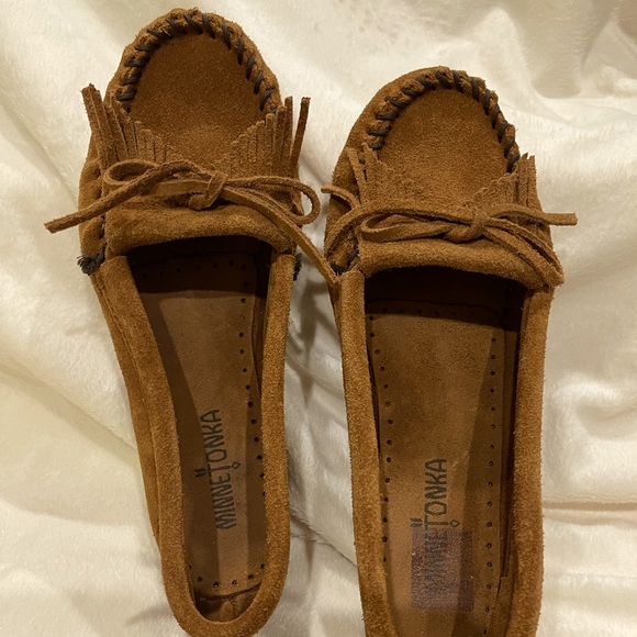 Kilty Hardsole Minnetonka moccasins - Picture 1 of 5